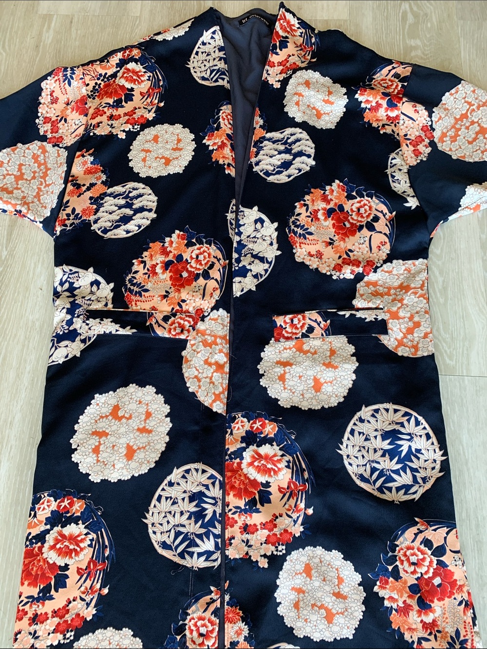 Zara, trf _ outerwear, beautiful floral kimono robe.  Medium